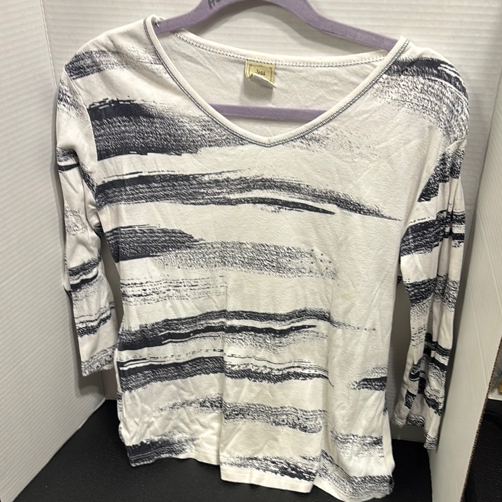 Jess and Jane Women's White and Black Striped Top size small